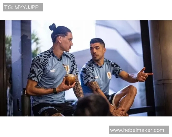 努涅斯在赛场上的精彩表现引发热议球迷期待他未来的成长与突破